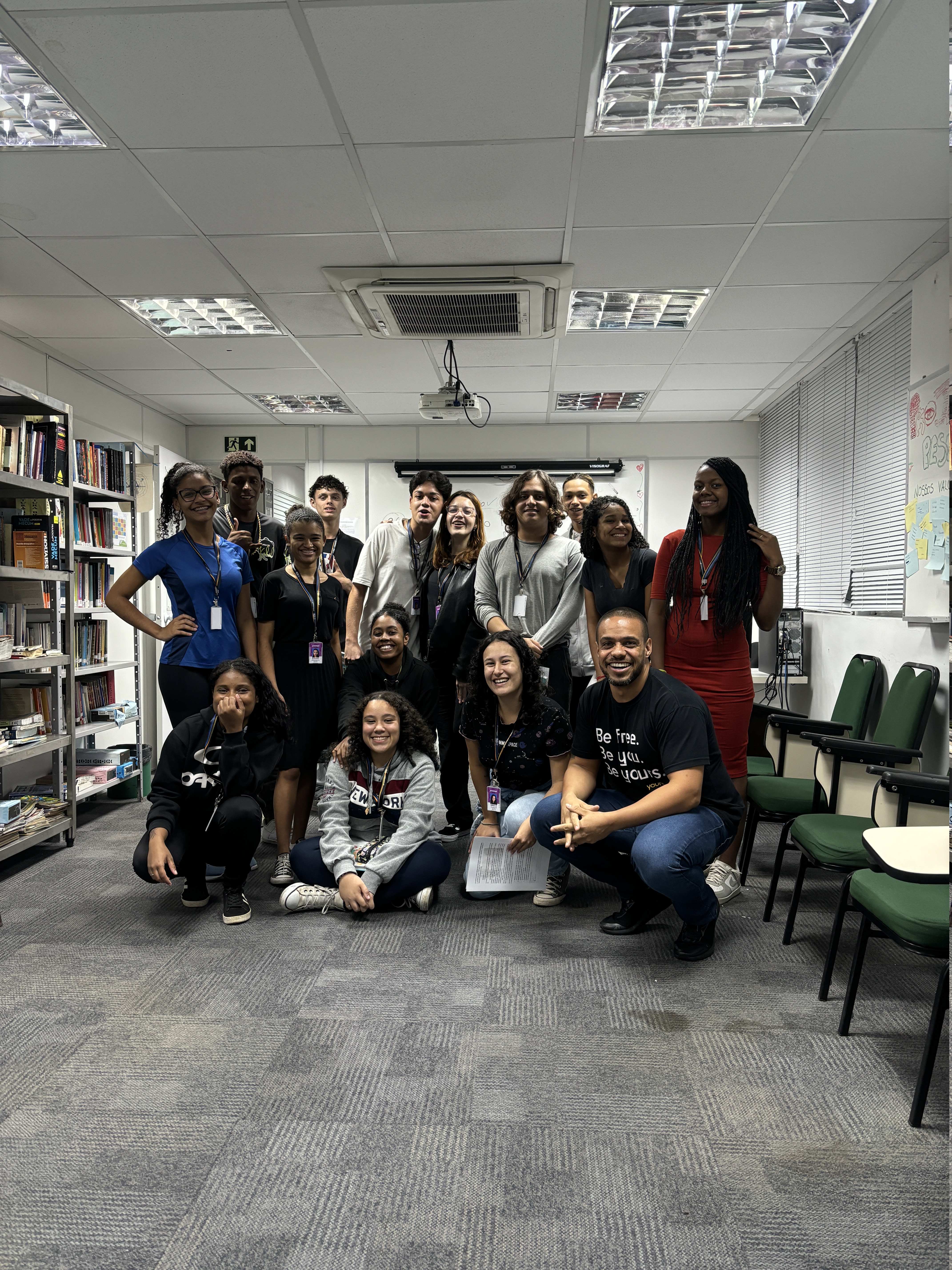Diego Angelos com jovens 4