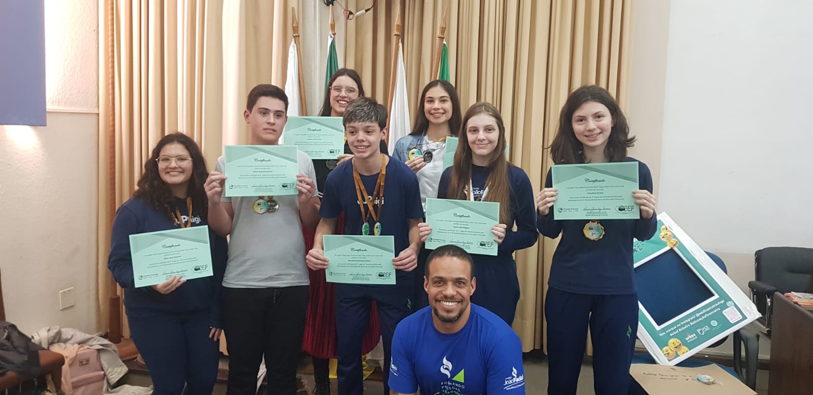 Diego Angelos com jovens 8