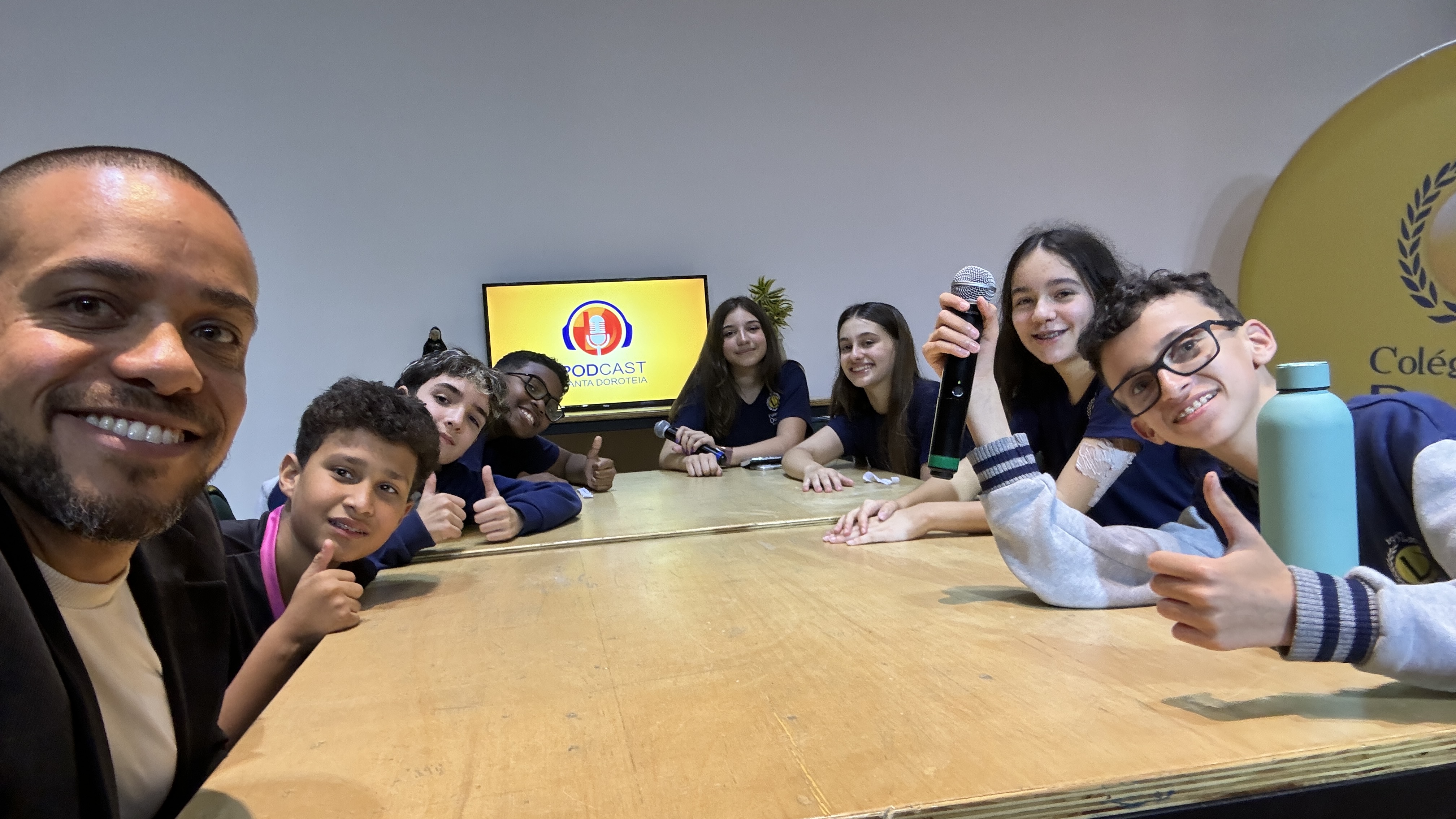 Diego Angelos com jovens 3
